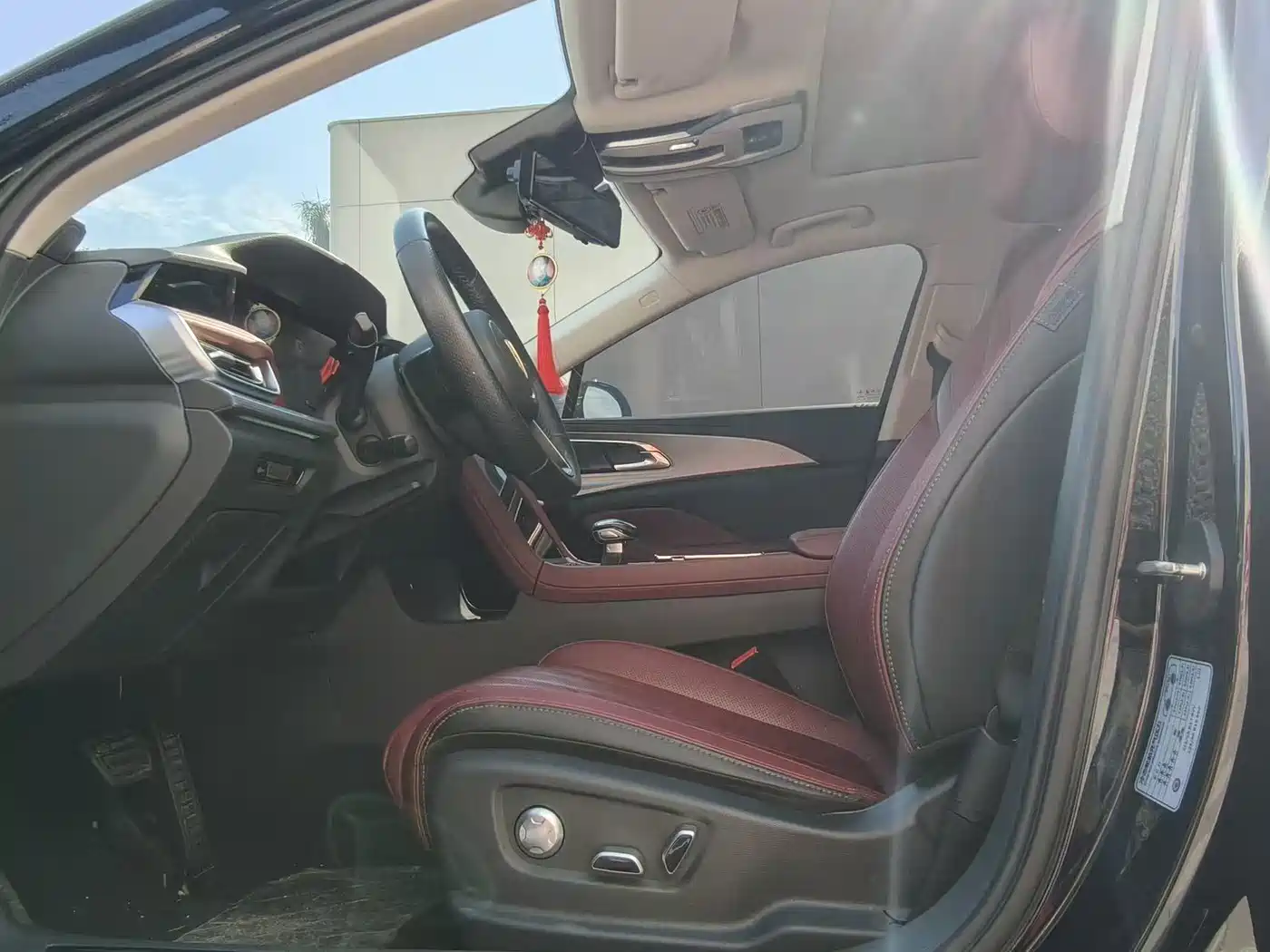 Hongqi H5 2023 2.0T Auto Smart Connect Flag Comfort фото 7