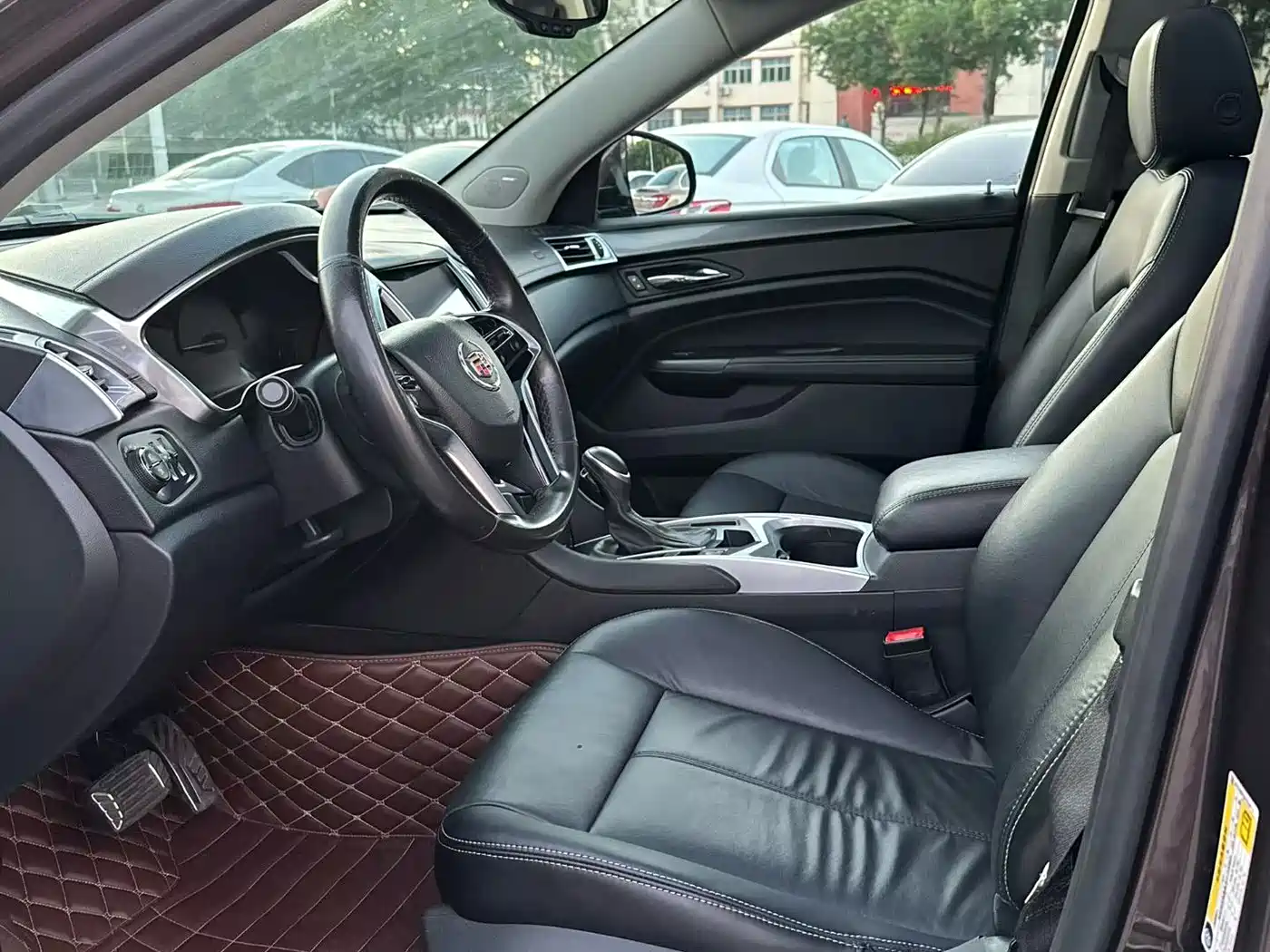 Cadillac SRX 2014 3.0L Comfort Model фото 5