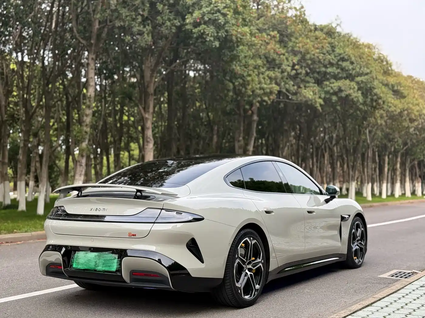 XIAOMI CAR XIAOMI SU7