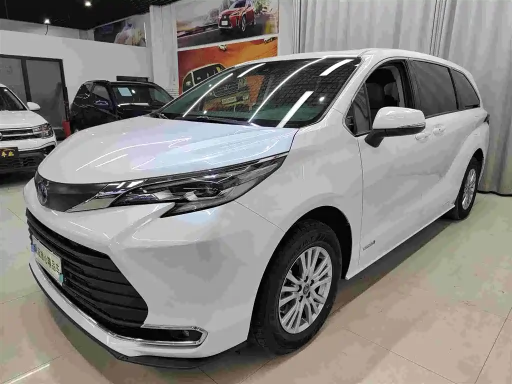 Toyota Sienna 2021 2.5L Hybrid Comfort Edition