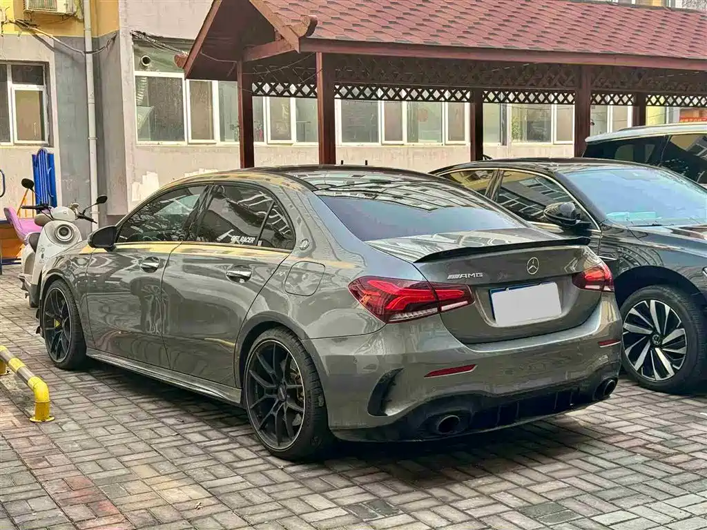 Mercedes-Benz A-Class AMG 2020 AMG A 35 L 4MATIC фото 22