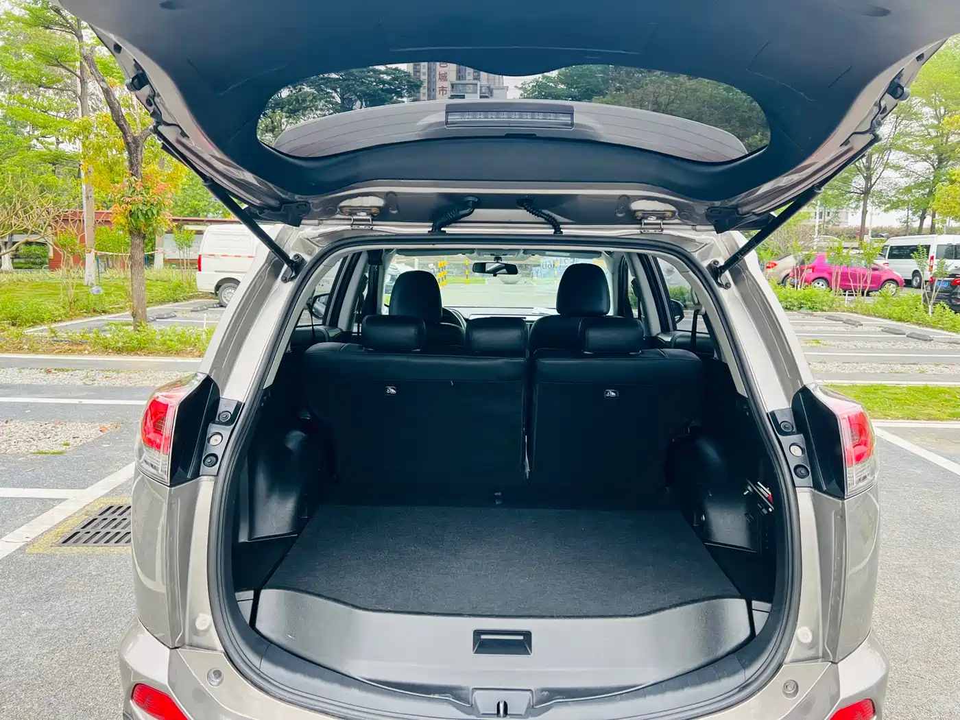 Toyota RAV4 Rongfang 2019 2.0L CVT 2WD Trend Edition China VI фото 10