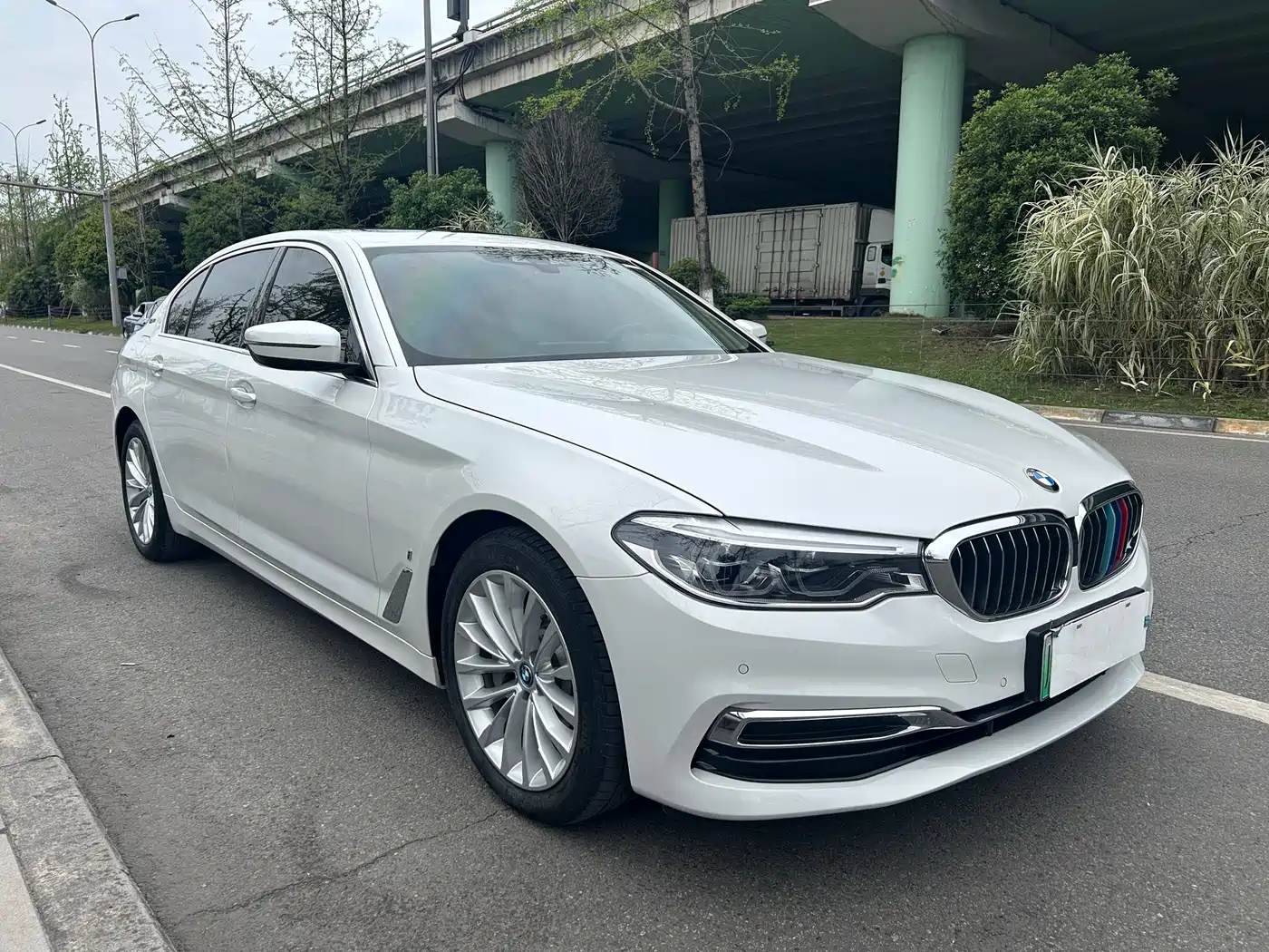 BMW 5 SERIES NEW ENERGY