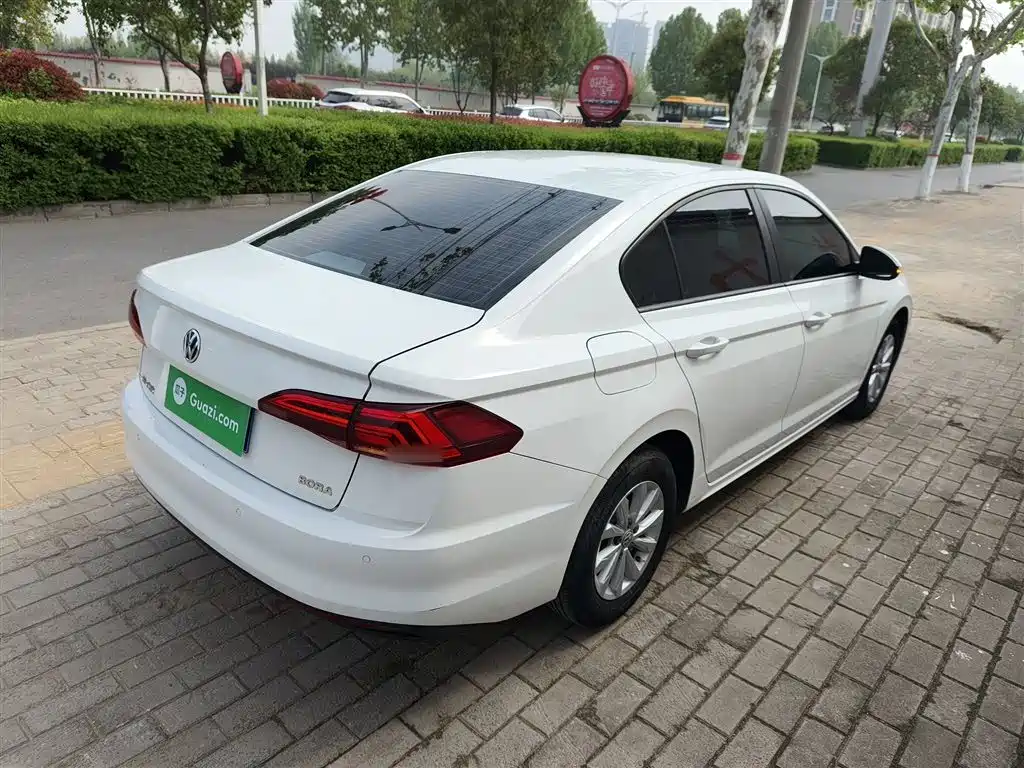 Volkswagen Bora 2019 1.5L Auto Fashion Model фото 7