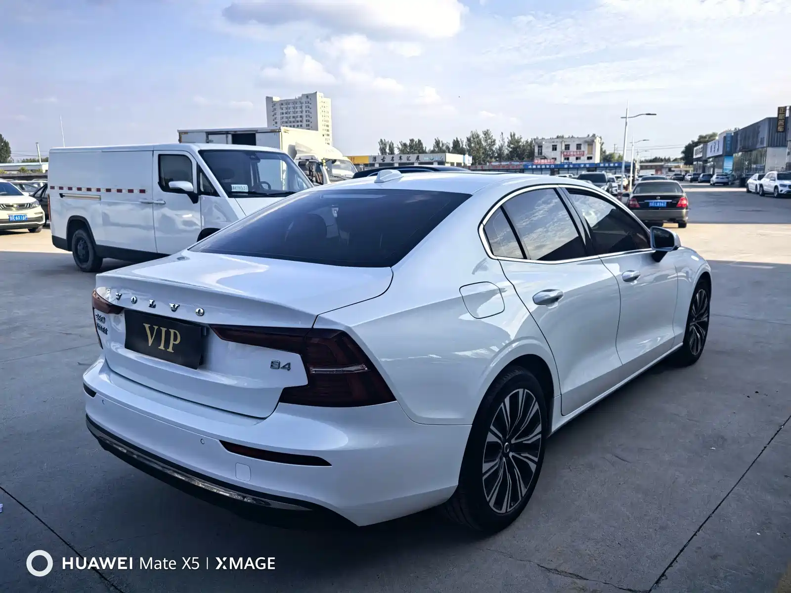 Фото 9 - Volvo S60