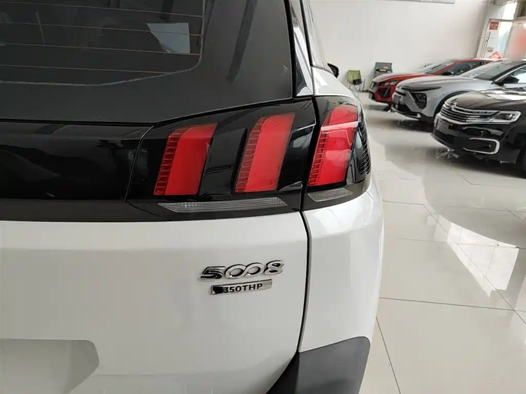 Peugeot 5008 2017 350THP 7-seat Elite Edition фото 8