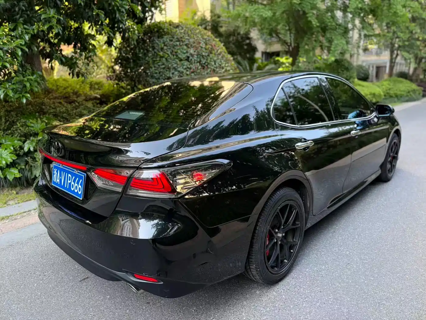 Toyota Camry 2018 2.5G Luxury Edition фото 6