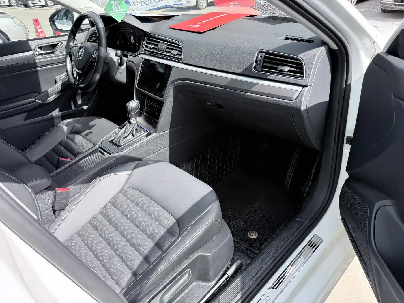 Volkswagen Lamando 2021 280TSI DSG Comfort Edition фото 16