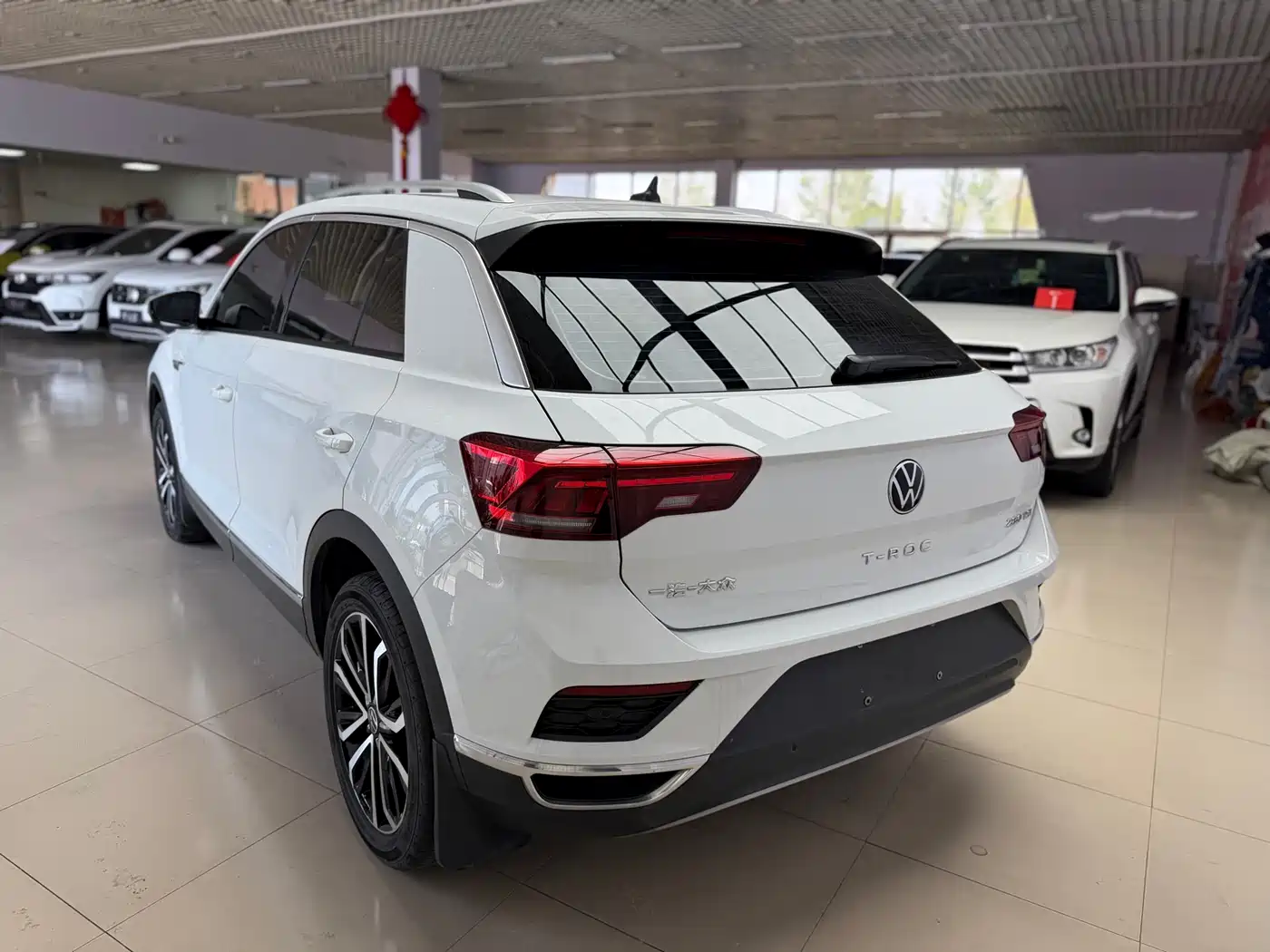 Volkswagen T-ROC 2022 280TSI DSG 2WD Comfort PLUS фото 10