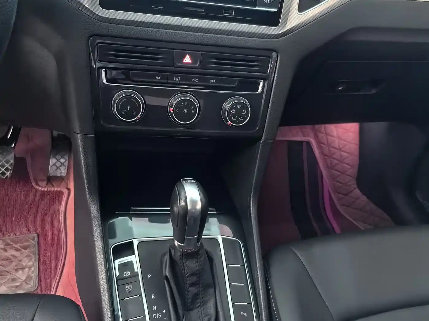 Volkswagen Golf Sportsvan 2020 280TSI Automatic Curiosity фото 11