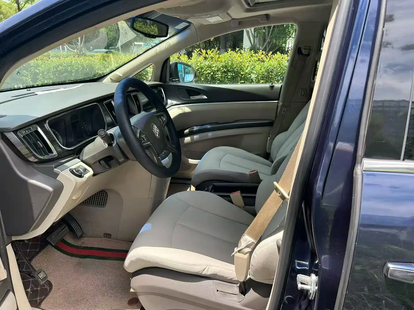Фото 7 - Buick GL8