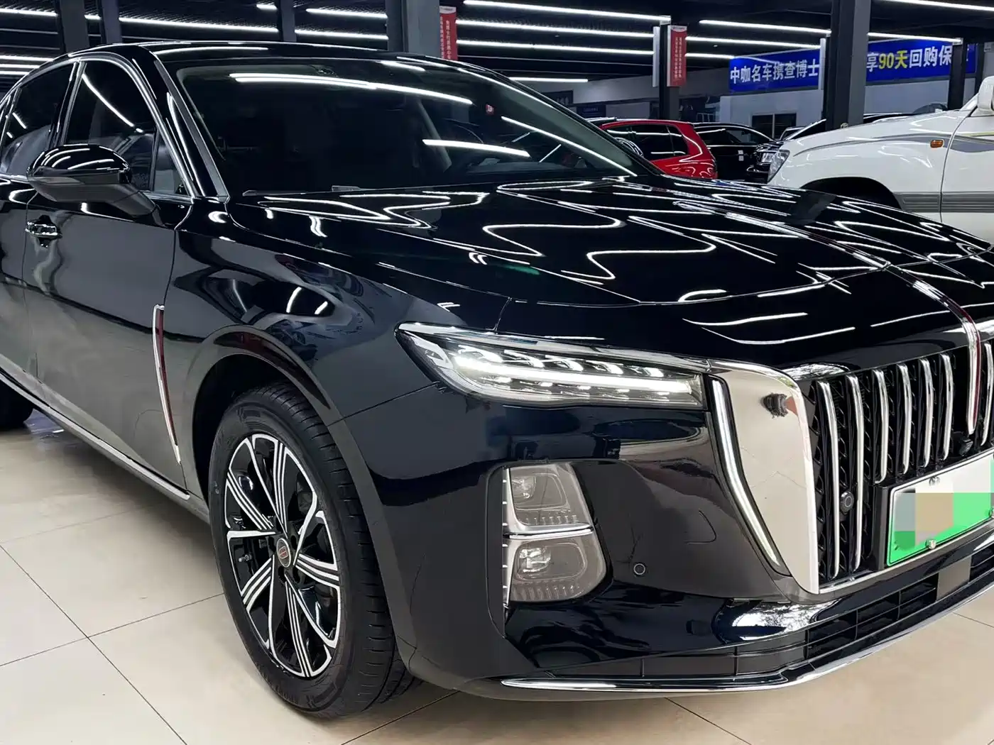 Hongqi H5 PHEV 2025 130 Super Hybrid Edition фото 2