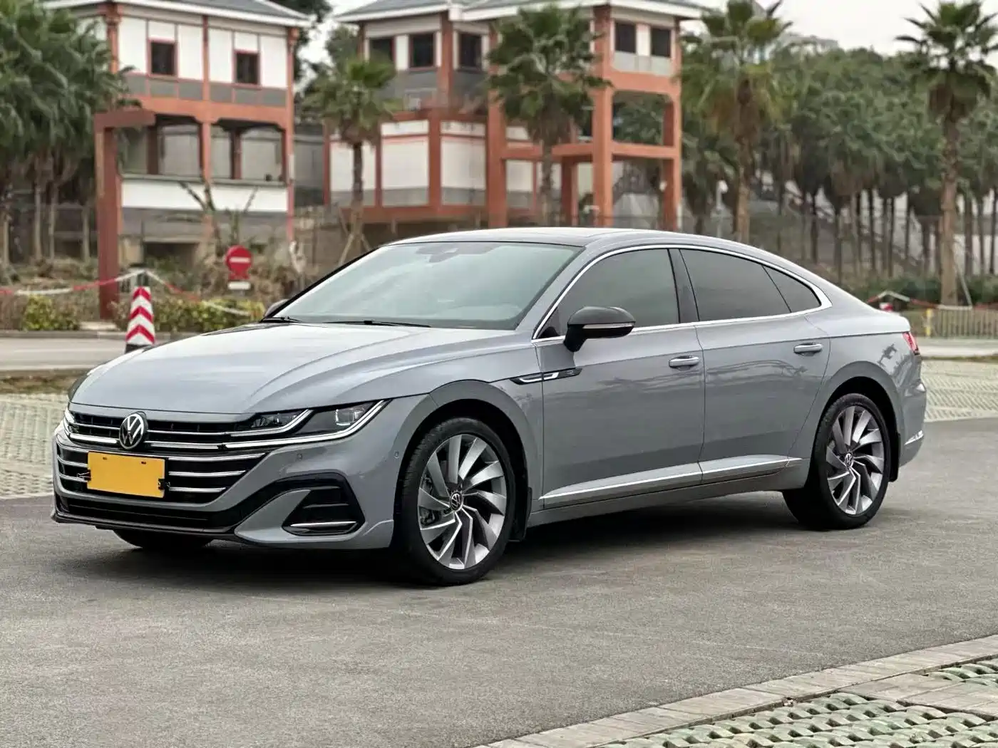 Volkswagen FAW-Volkswagen CC 2023 380TSI Eye-catching Edition фото 2