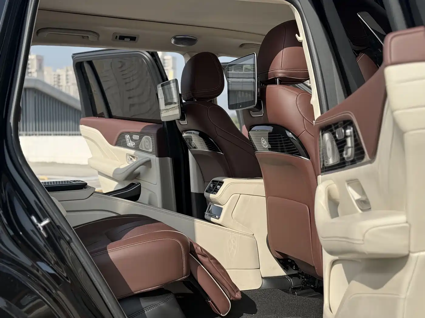 Mercedes-Benz GLS 2023 GLS 450 4MATIC Luxury Edition фото 8