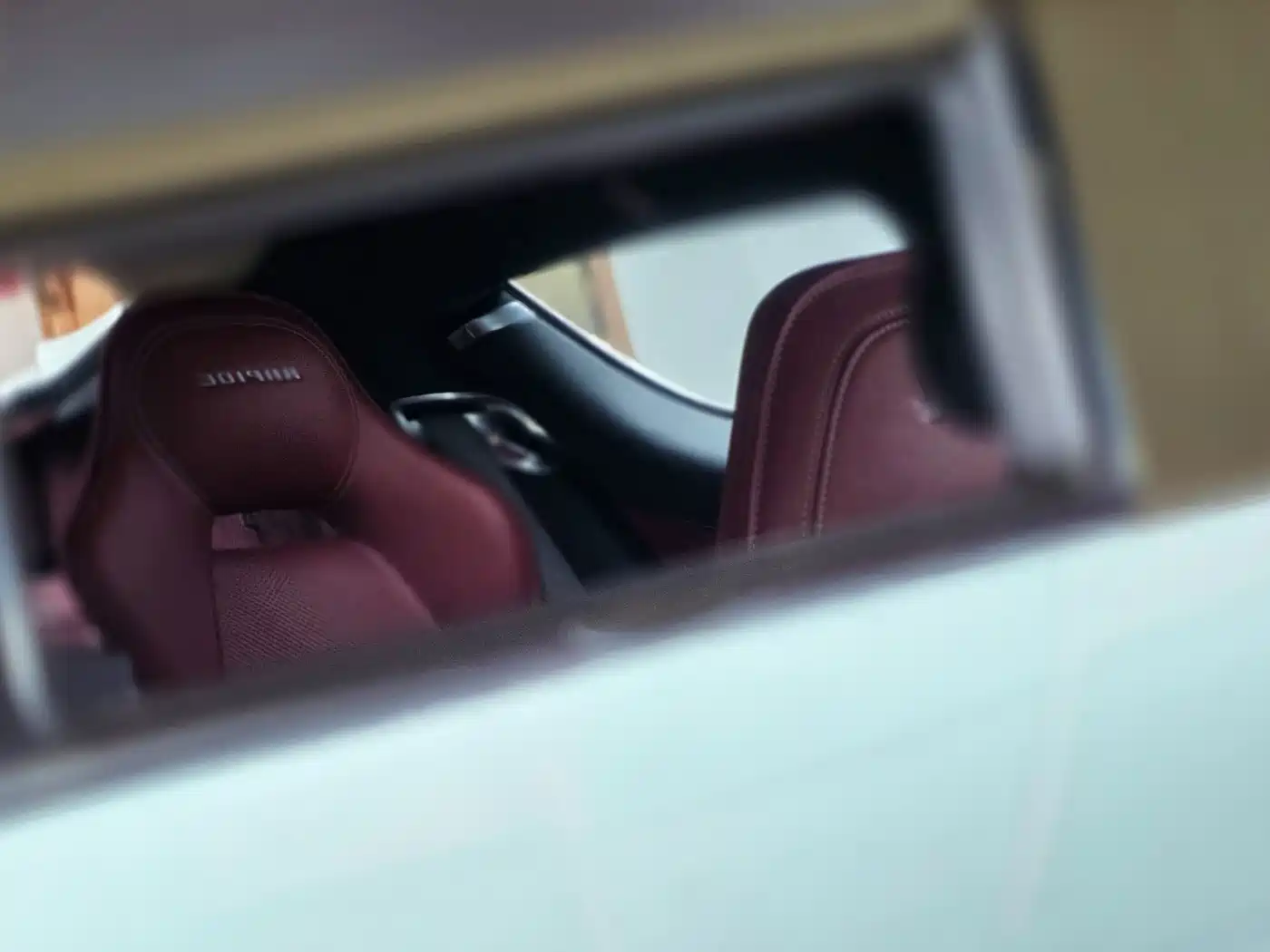 Aston Martin Rapide 2011 2010 6.0L