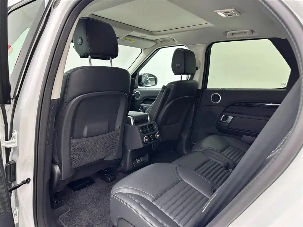 Land Rover Discovery 2023 360PS R-Dynamic S фото 20