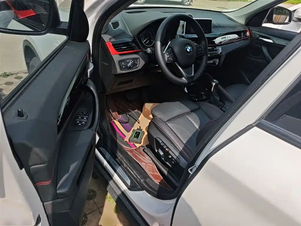 BMW X1 2016 xDrive20Li Luxury Model фото 16