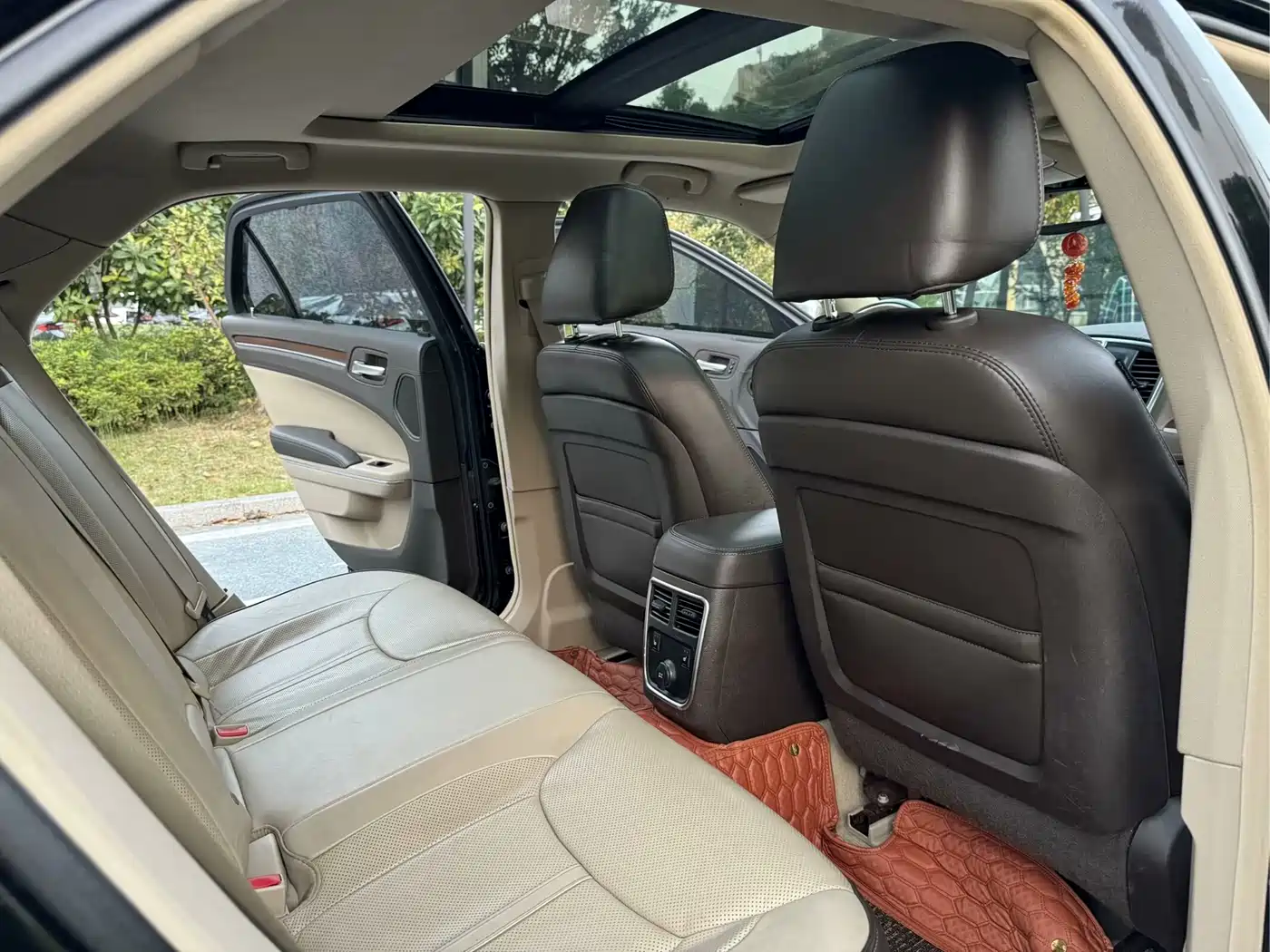 Chrysler 300C (Import) 2015 2014 3.0L Excellence Edition