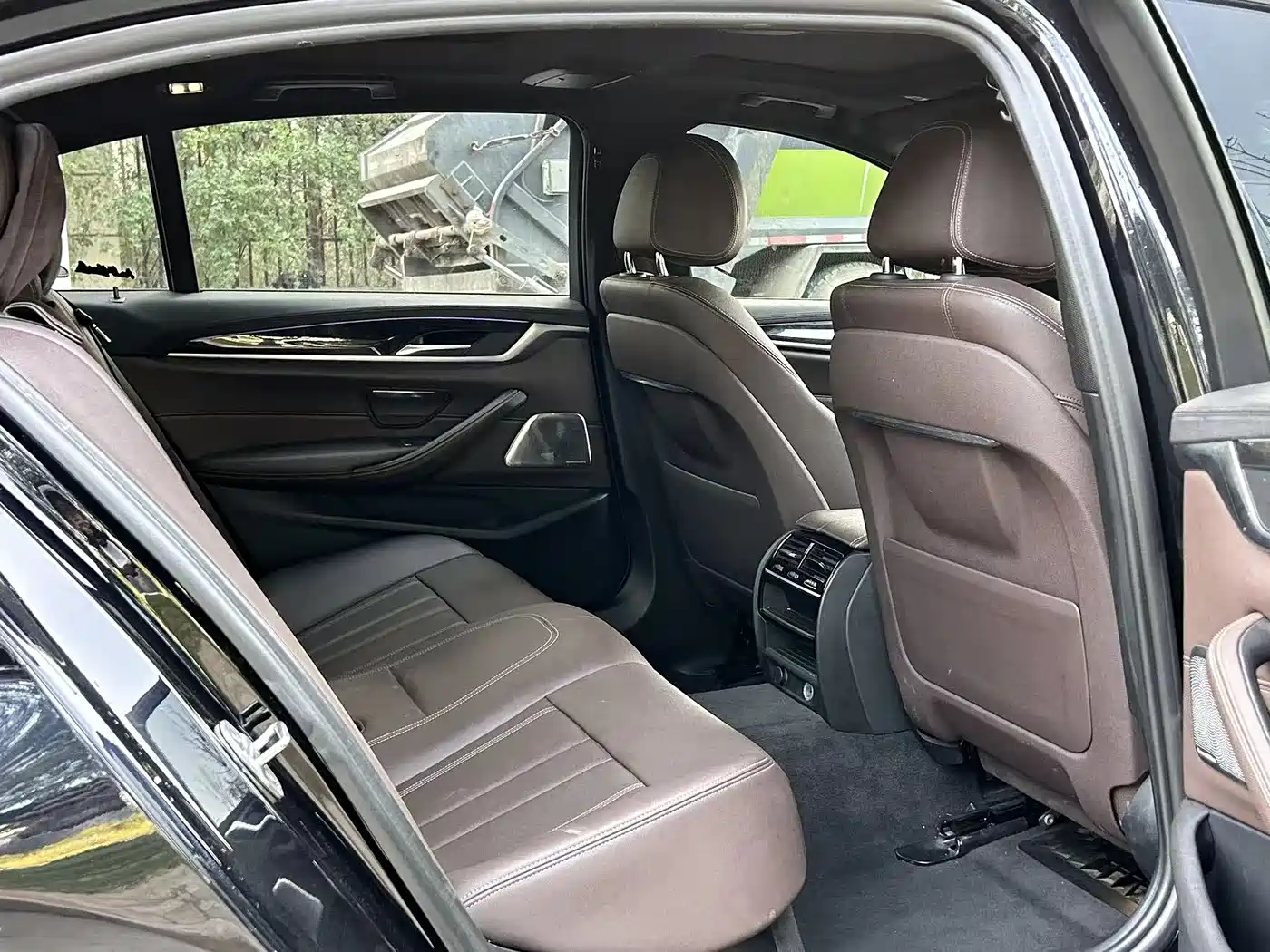 BMW 5 Series 2019 530Li Leading M Sport Package фото 8