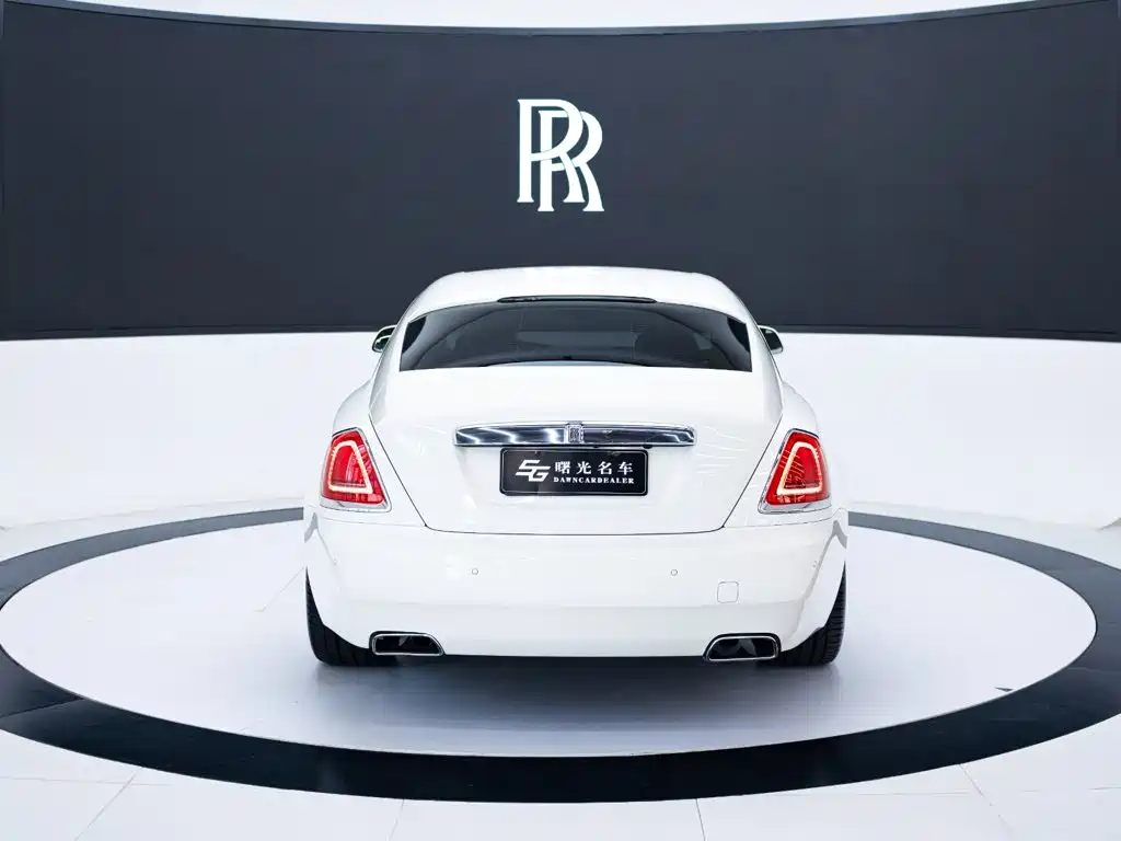 Фото 4 - Rolls-Royce Wraith