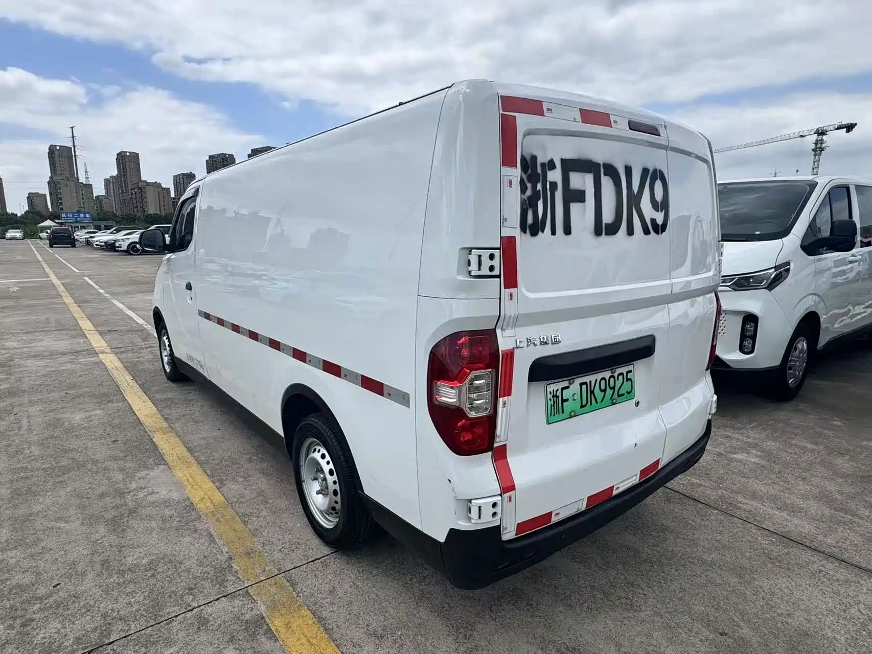 Фото 7 - Maxus Maxus EV30