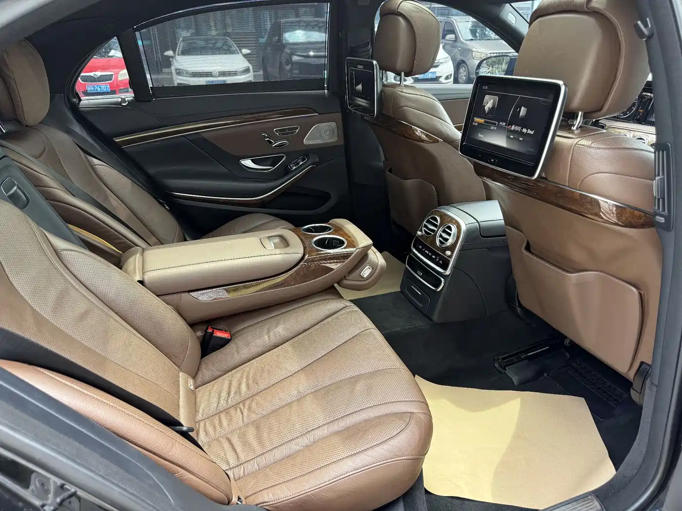 Mercedes-Benz S-Class 2017 S 320 L Luxury фото 15