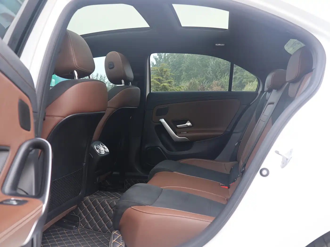 Mercedes-Benz A-Class 2022 A 180 L Sport Sedan фото 9
