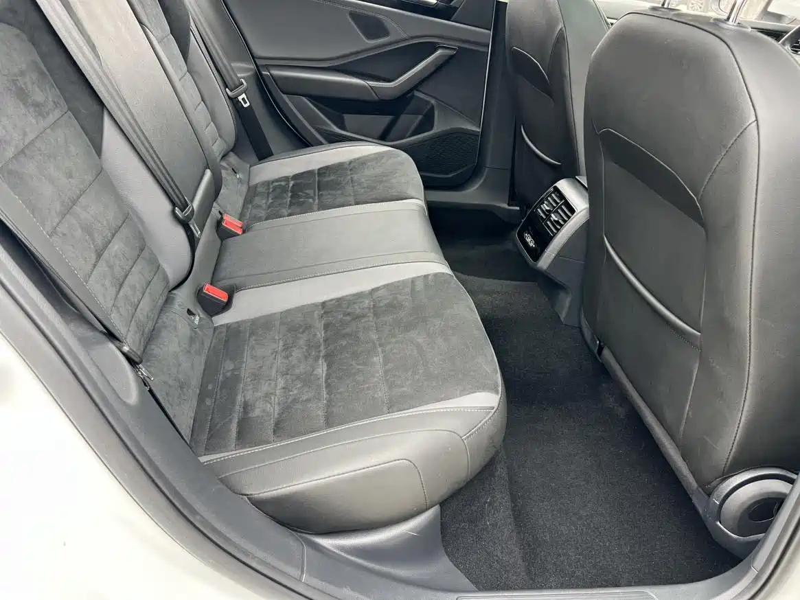 Volkswagen Sagitar 2021 280TSI DSG Surpassing Edition фото 12