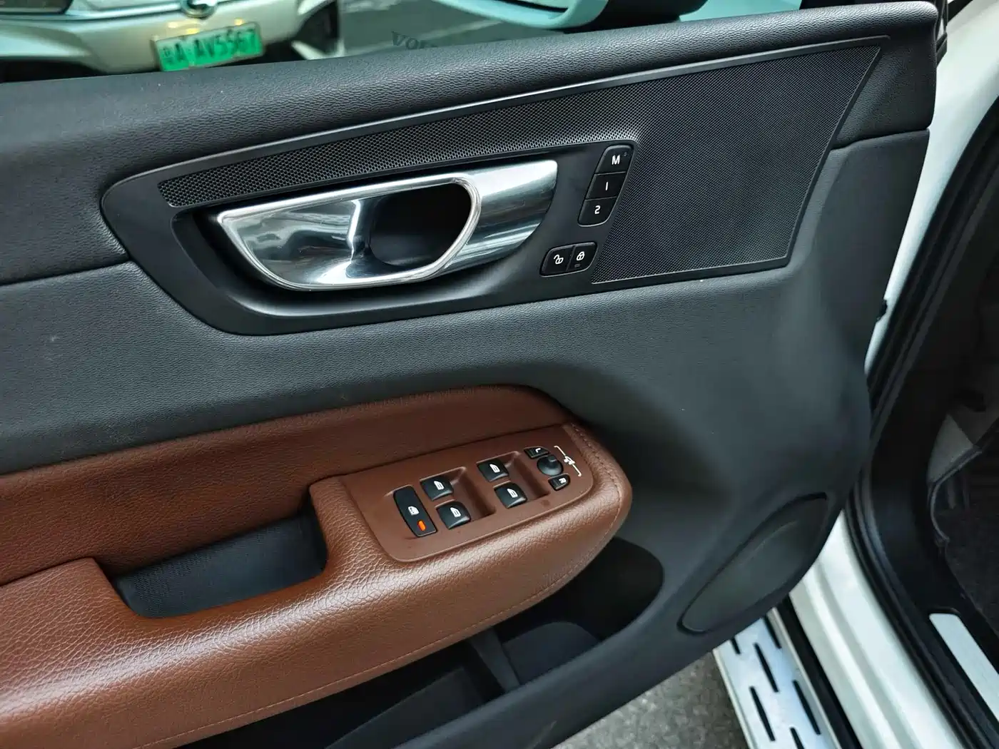Фото 24 - Volvo XC60