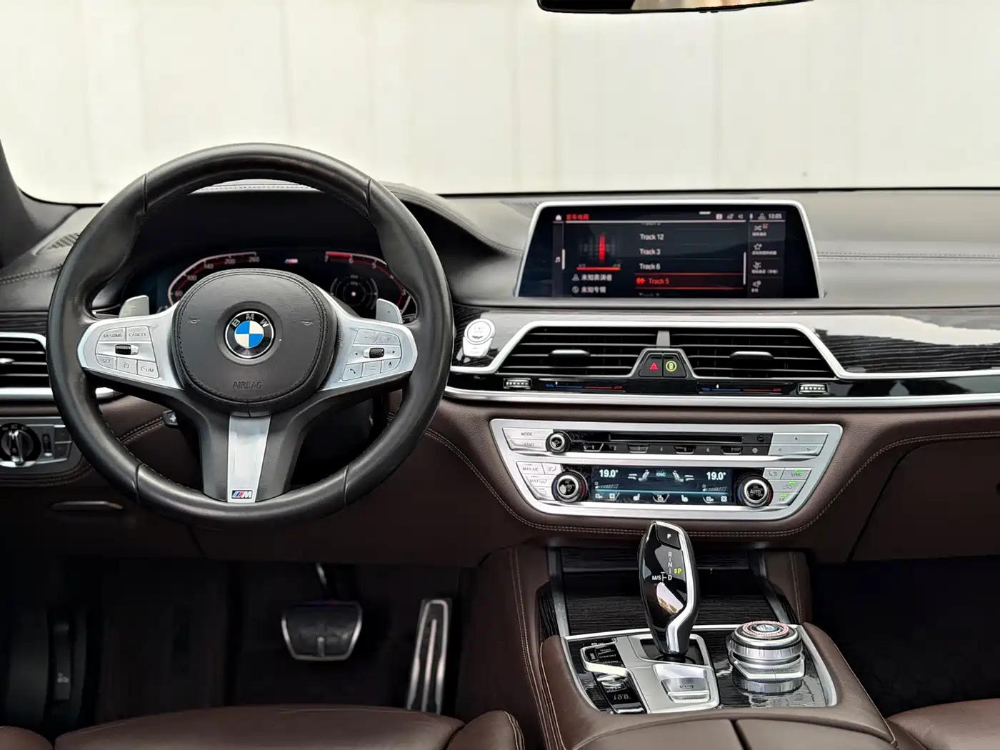 BMW 7 Series 2019 730Li M Sport Package фото 8