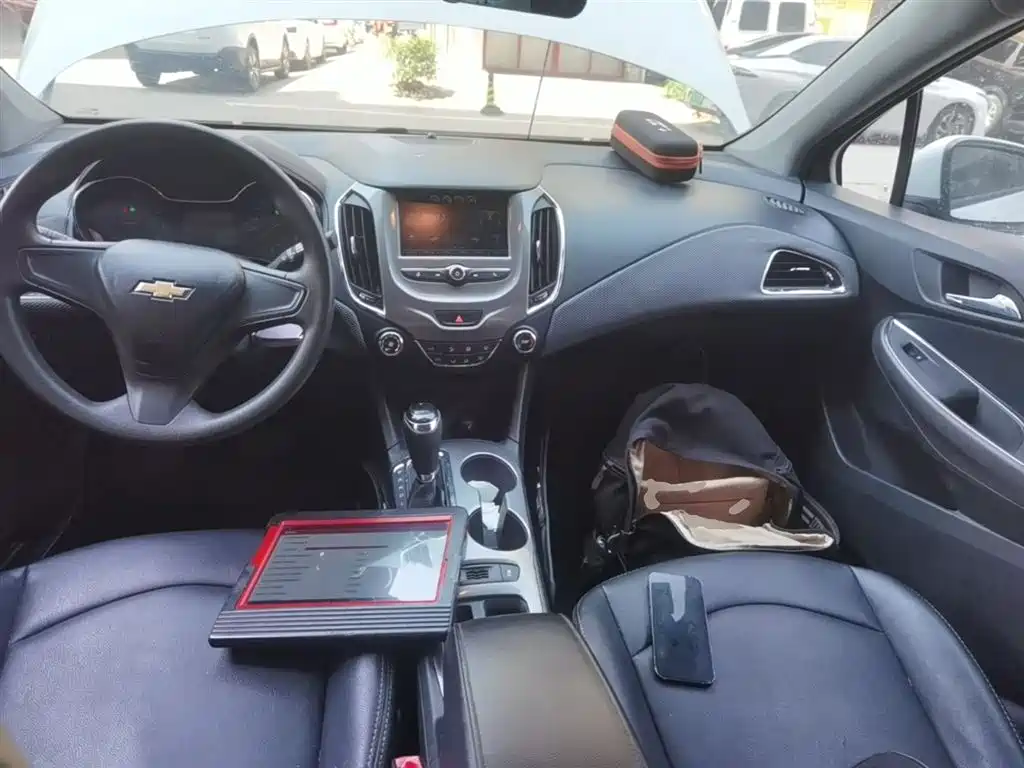 Chevrolet Cruze 2018 320 Automatic Pioneer Sunroof Edition фото 10