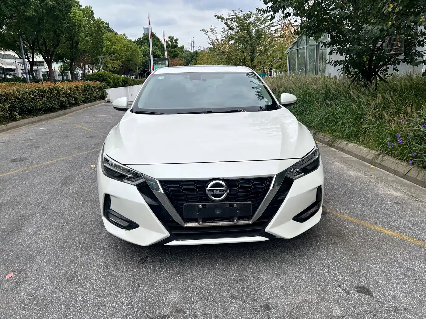 Nissan SYLPHY, миниатюра 2