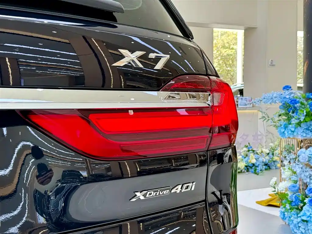 BMW X7 2022 xDrive40i Exclusive M Sport Package фото 7