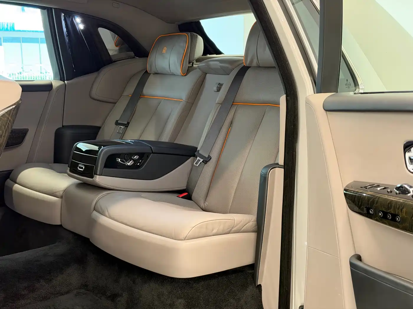 Rolls-Royce Phantom 2019 2018 6.7T Long Wheelbase Version