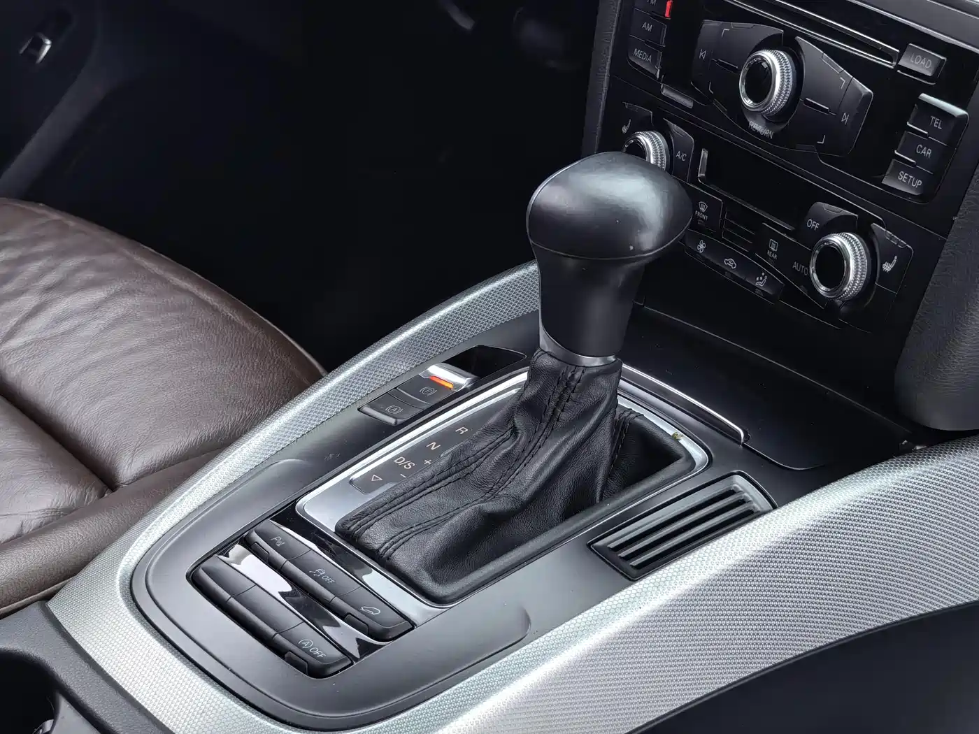 Audi Q5 2015 40 TFSI Technology фото 21