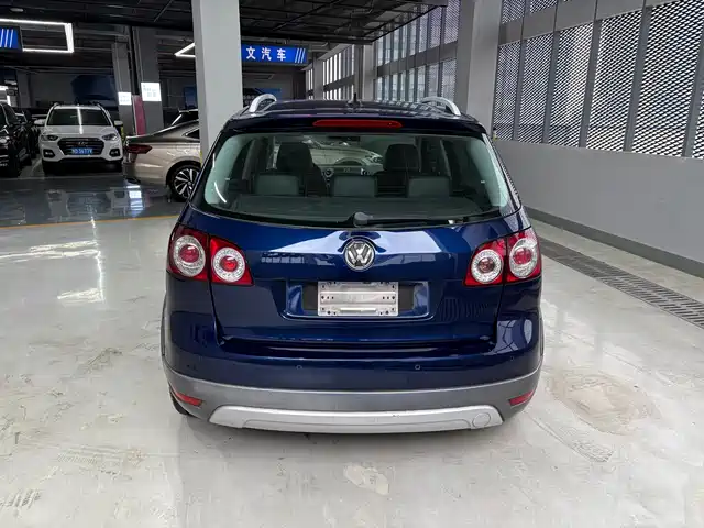 Volkswagen Golf (Import) 2011 1.4TSI Cross Golf — фото 5