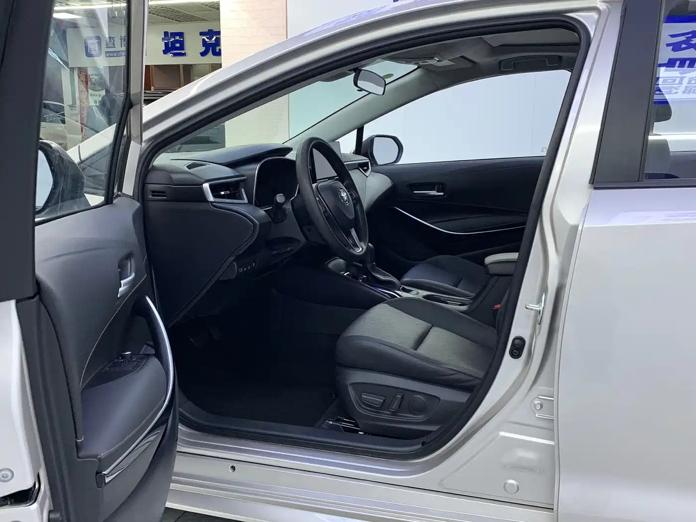 Toyota Levin 2023 Smart Hybrid 1.8L Sport Edition фото 13