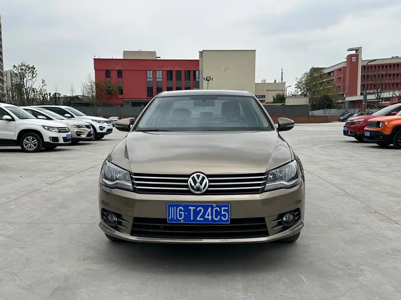 Volkswagen Bora 2015 Quality Edition 1.6L Automatic Comfort фото 2