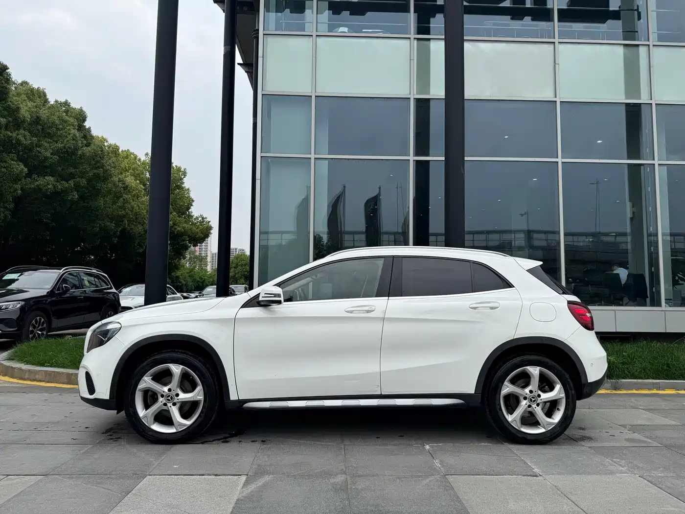 Mercedes-Benz GLA 2018 GLA 200 Dynamic фото 4