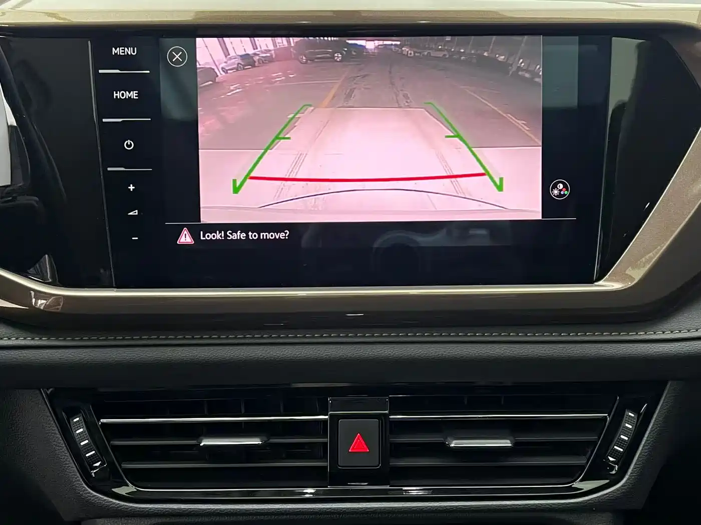 Volkswagen Tharu 2022 280TSI FWD Luxury Edition фото 16