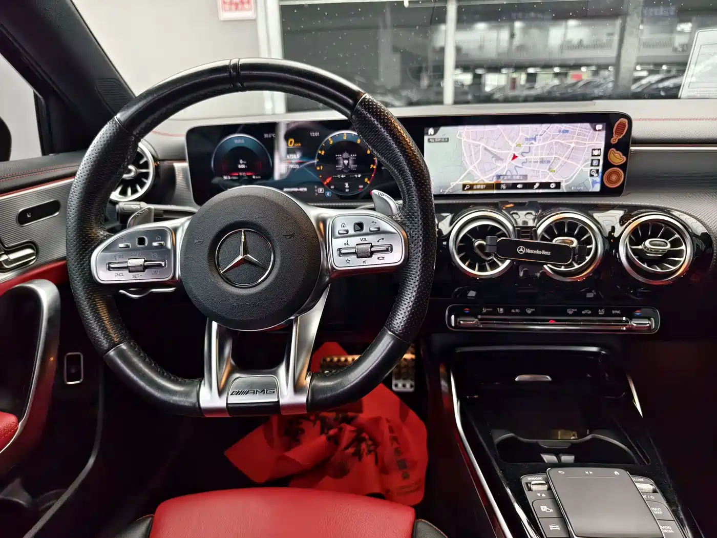 Mercedes-Benz A-Class AMG 2019 AMG A 35 L 4MATIC фото 9