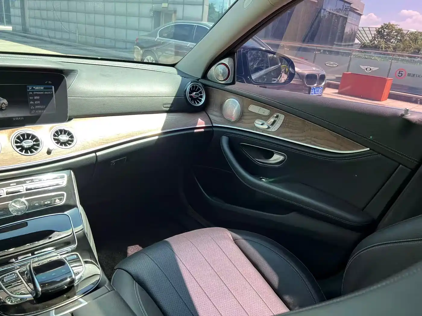 Mercedes-Benz E-Class 2016 E 300 L Fashion Type фото 14
