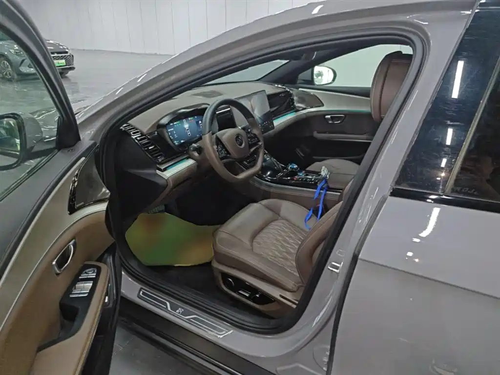 BYD HAN