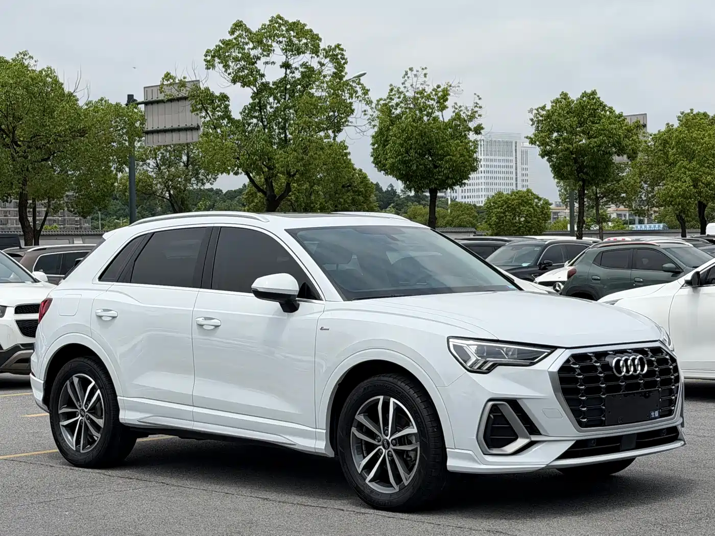 Audi Q3 2022 35 TFSI Progressive Dynamic фото 2