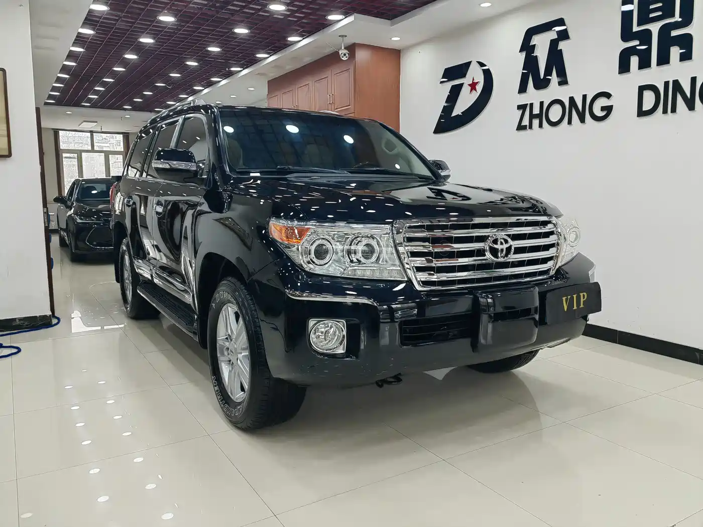 Toyota Land Cruiser (Import) фото 3