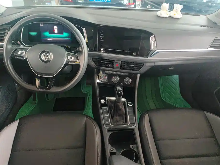 Volkswagen Sagitar 2021 280TSI DSG Surpassing Edition фото 12