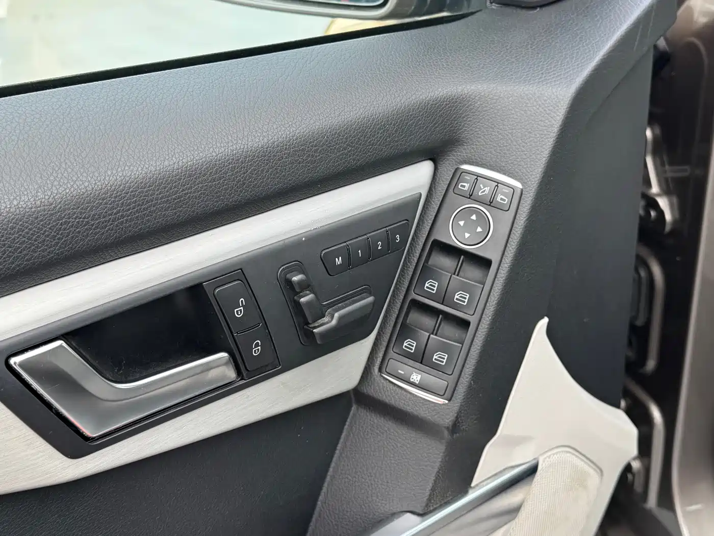 Mercedes-Benz GLK-Class 2013 GLK 300 4MATIC Dynamic Sunroof фото 10