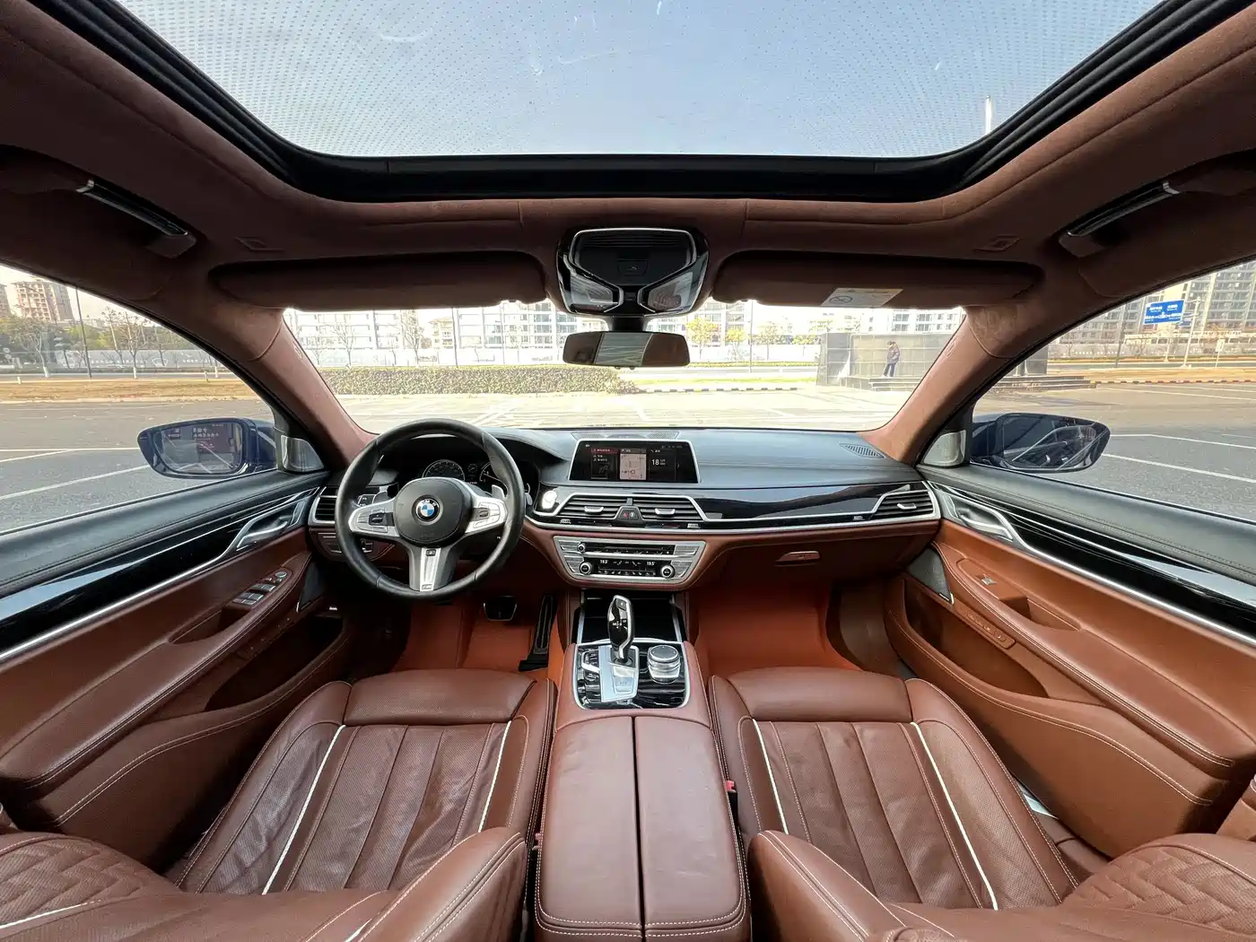 BMW 7 Series 2018 740Li xDrive Premium Type M Sport Package фото 7