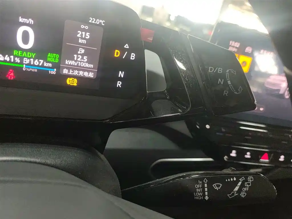 Volkswagen ID.3 2023 Upgraded Pure Intelligence Edition фото 11