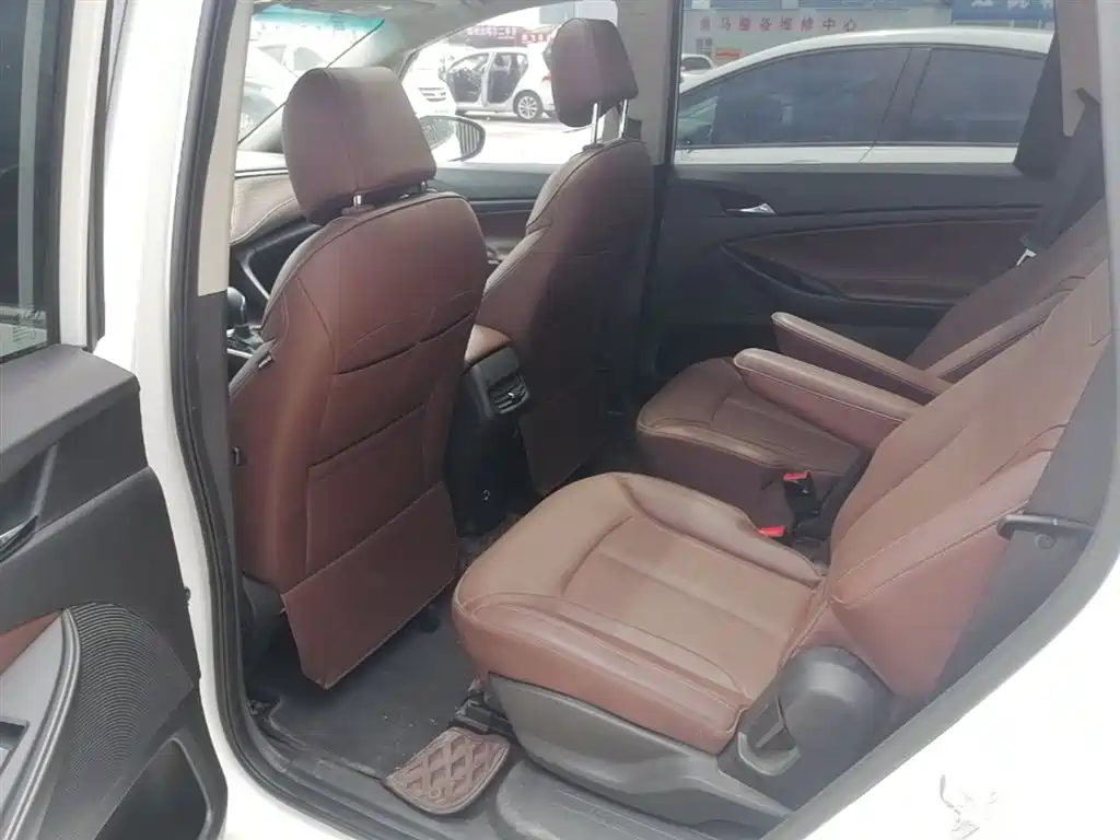 Buick GL6 2019 18T 6-seat Connected Luxury China VI фото 17